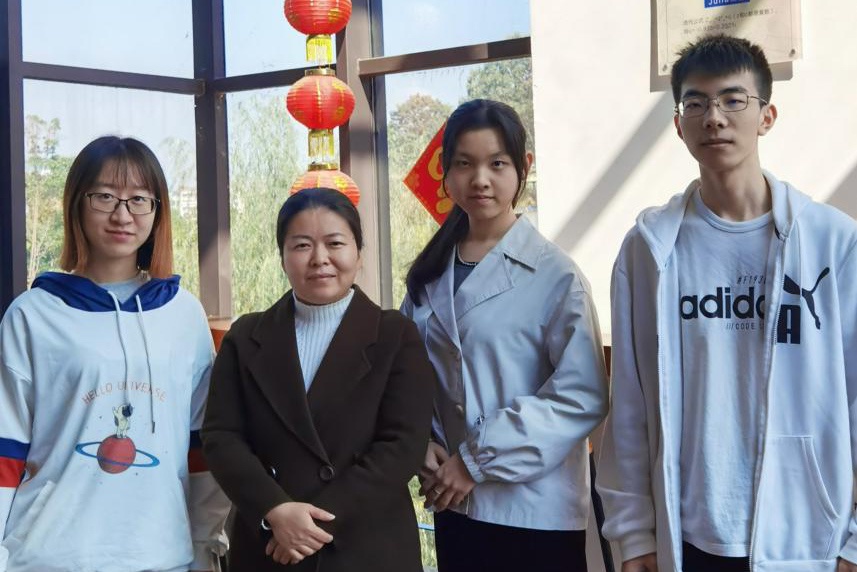 说明: //cet.ntav6.com/__local/2/C4/46/85C98A8A7CEE0044E6575DAB852_763AEB43_370A2.jpg?e=.jpg